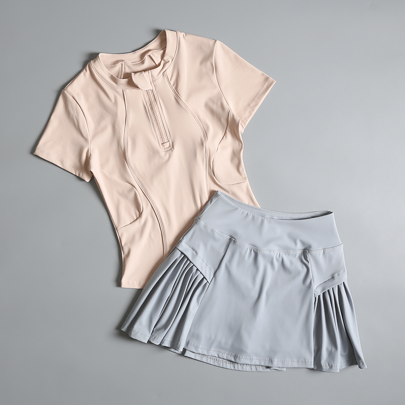 Running sports suit for women  - Badminton Fun review and price